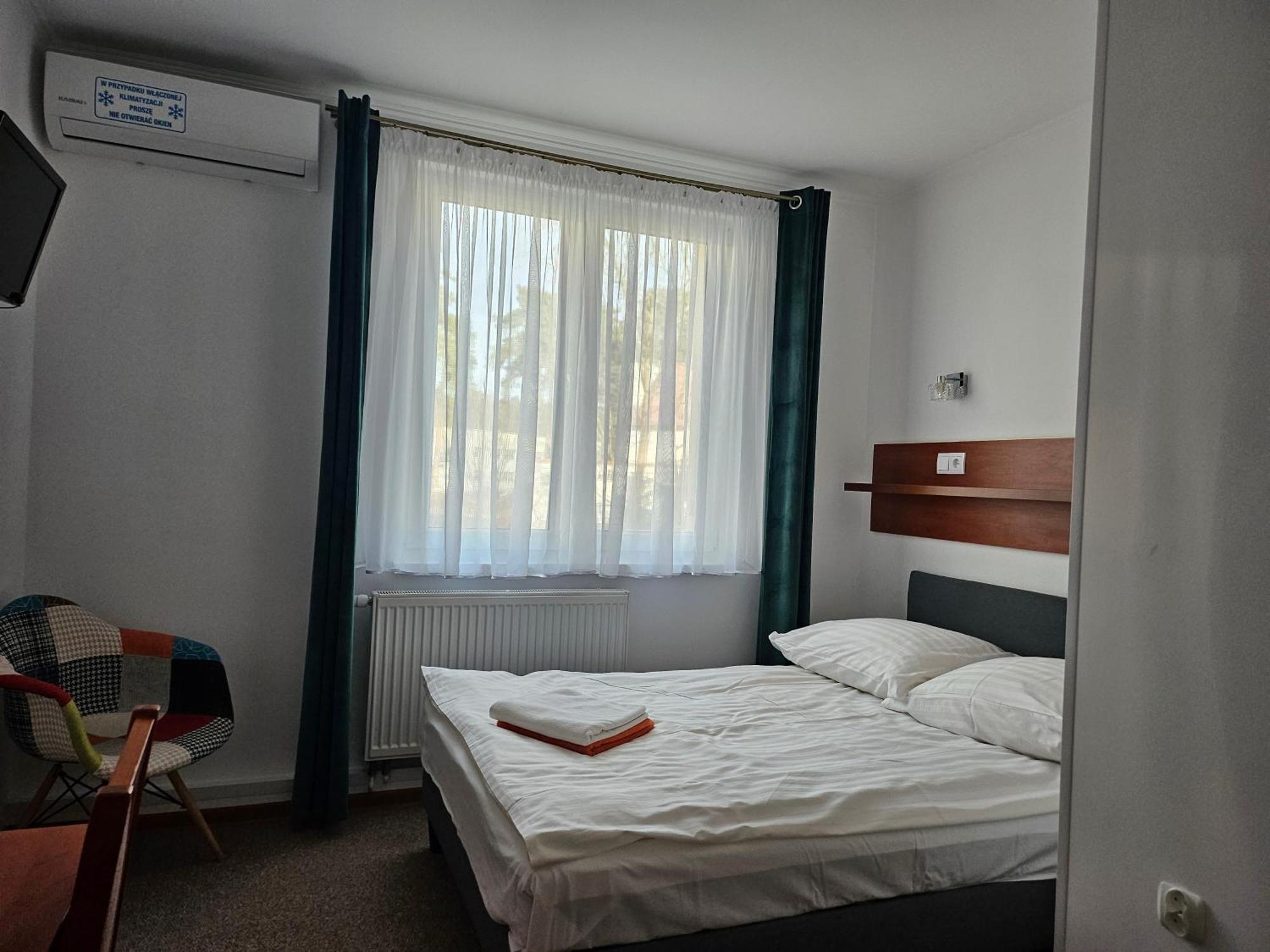 "Hel" Wieniec Zdroj Włocławek Exteriör bild