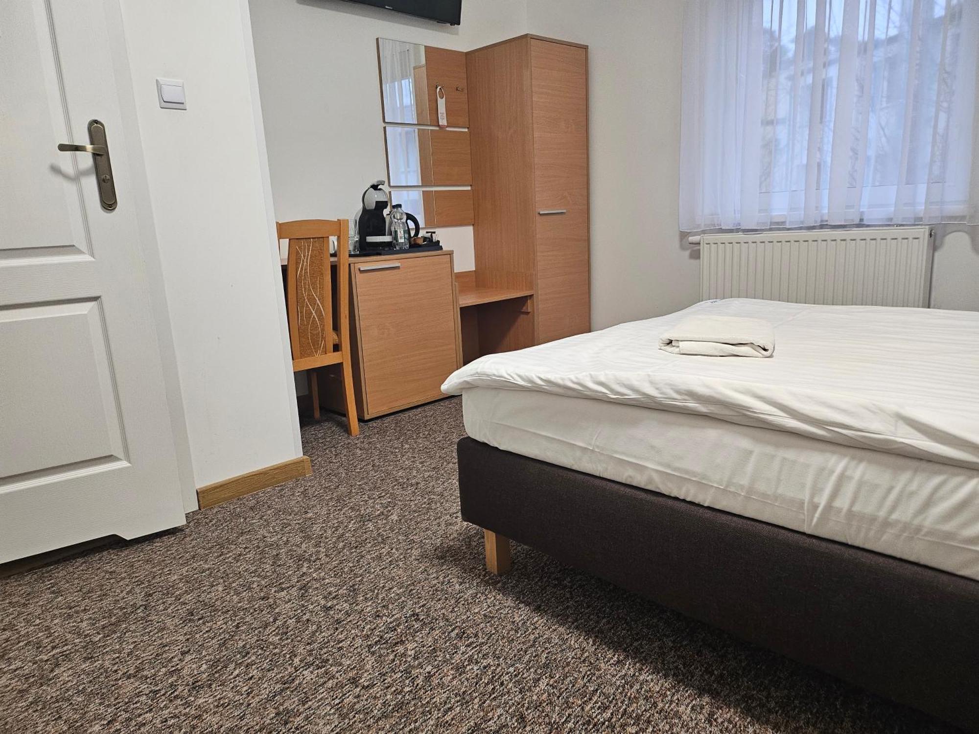 "Hel" Wieniec Zdroj Włocławek Exteriör bild