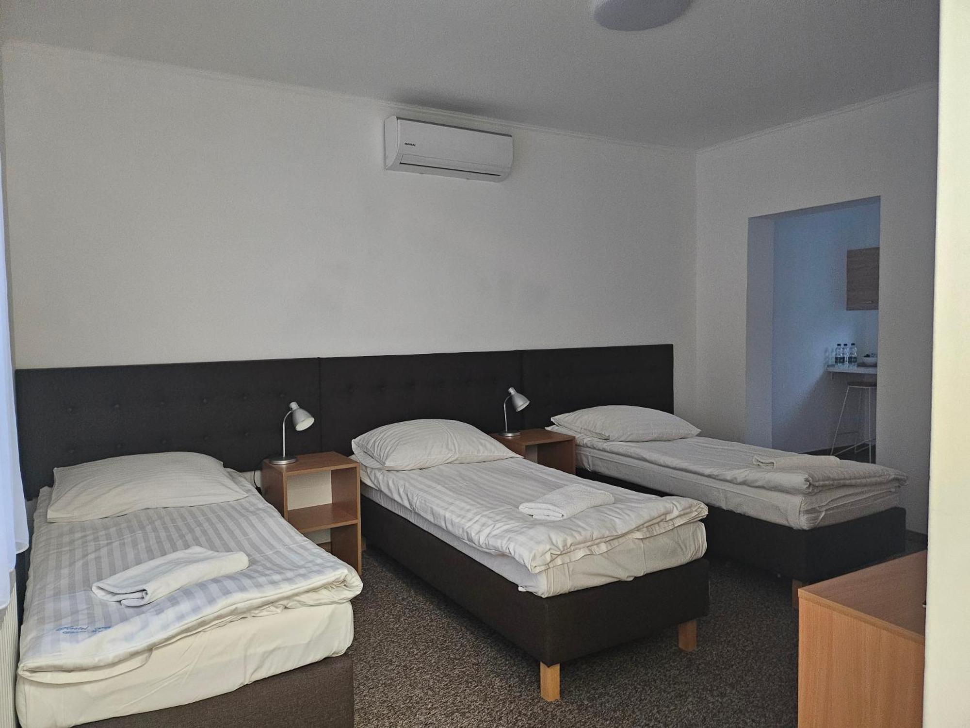 "Hel" Wieniec Zdroj Włocławek Exteriör bild