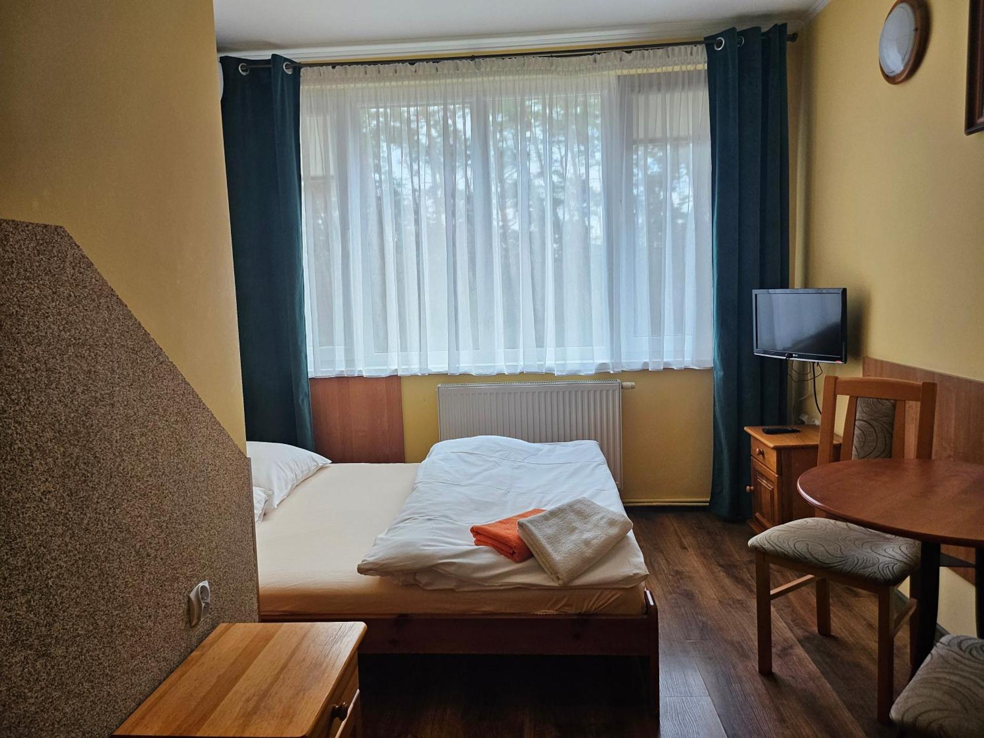 "Hel" Wieniec Zdroj Włocławek Exteriör bild